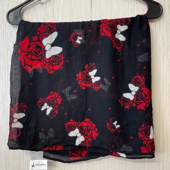 Disney Black and Red Floral wrap scarf - Picture 1 of 6